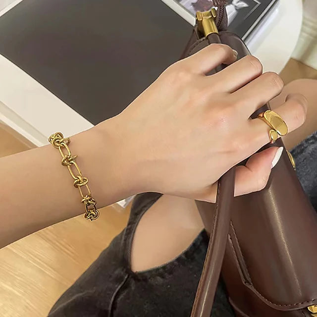Knot Bracelet