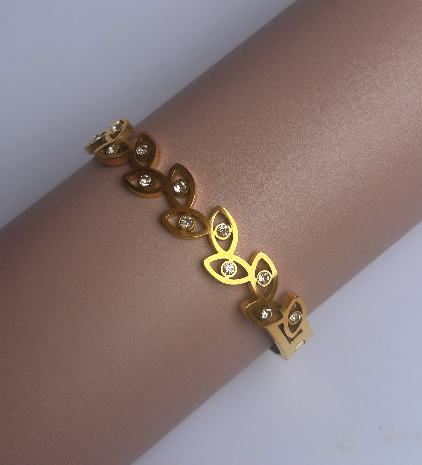 Amulet Band