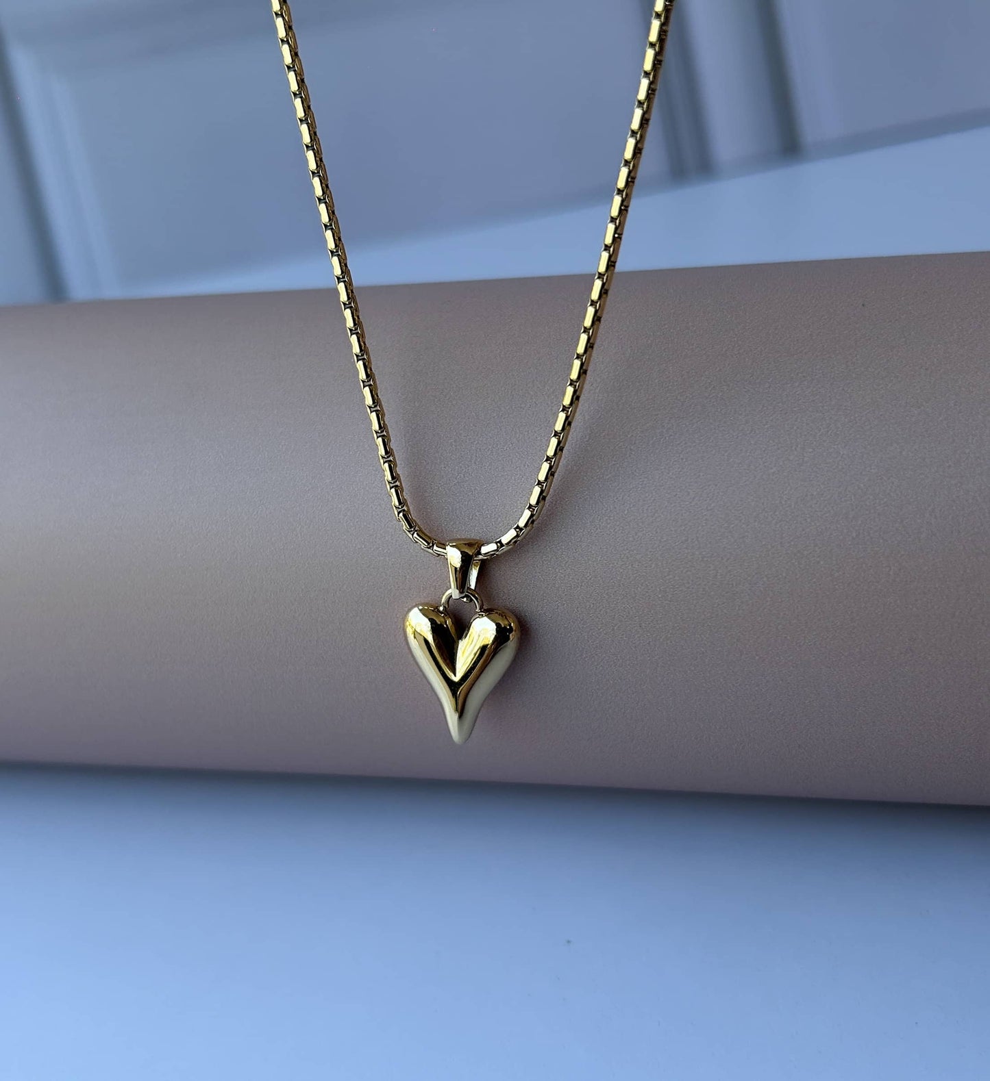 Peony Glow Necklace