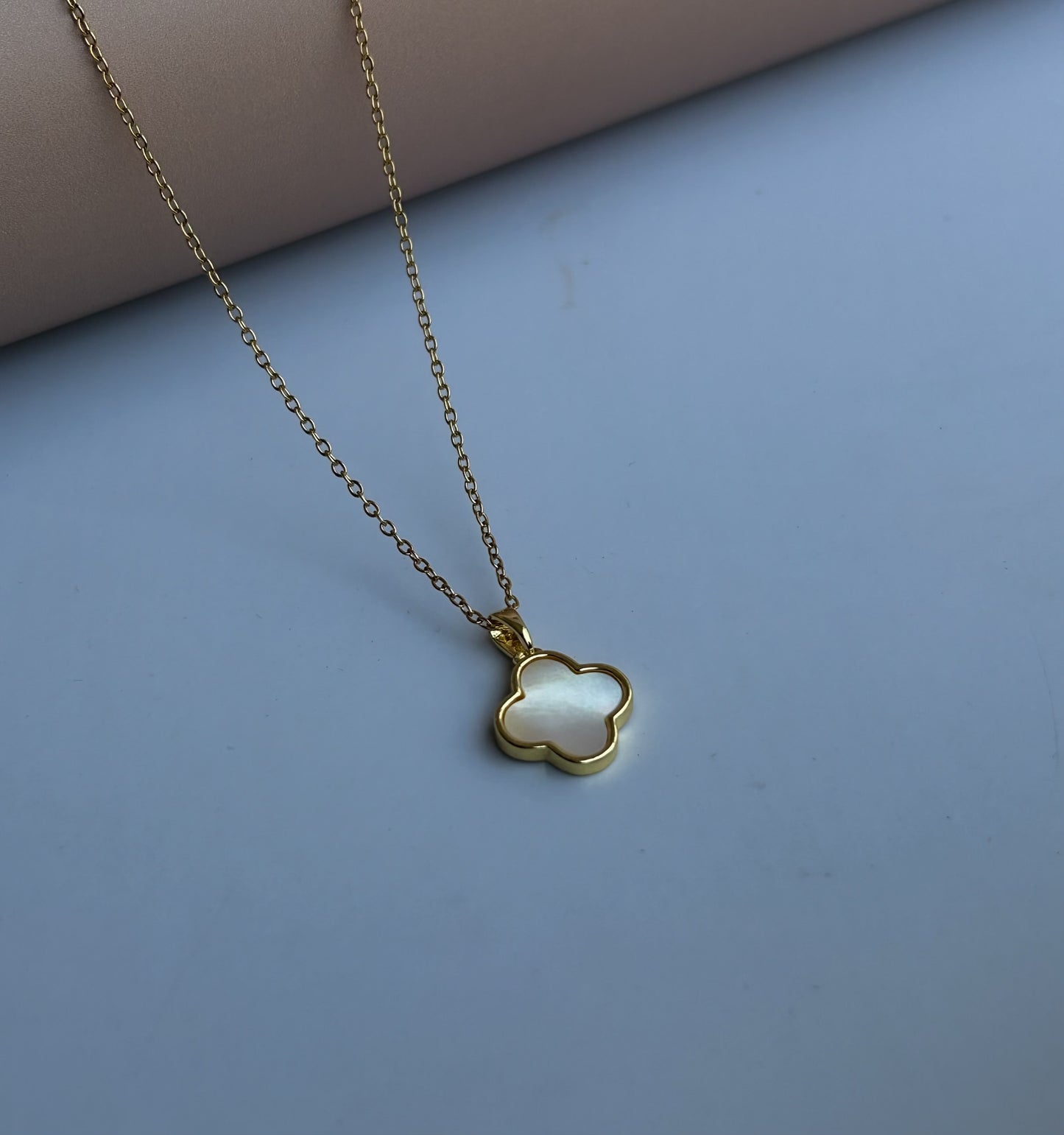Isla Clover Necklace