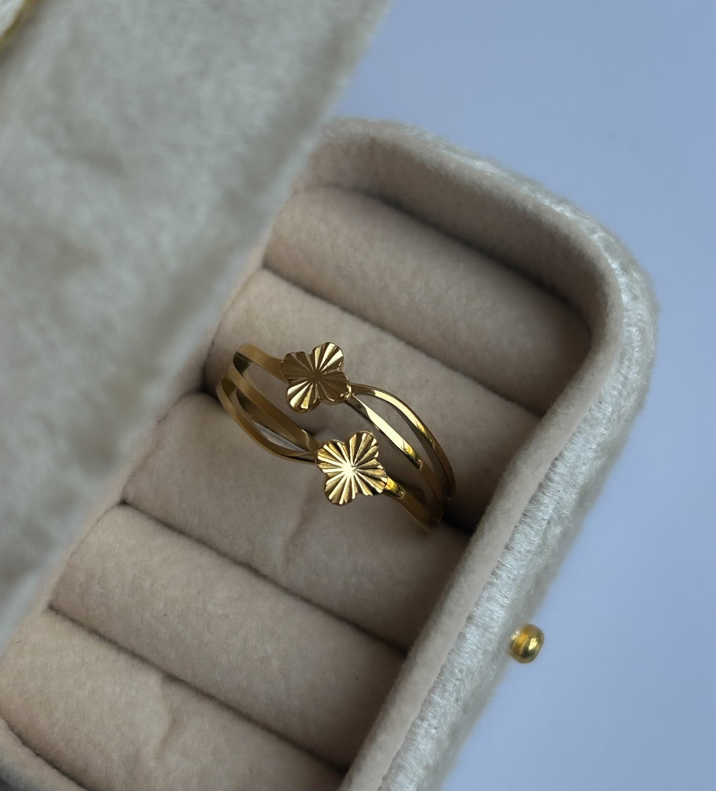 Blume Ring