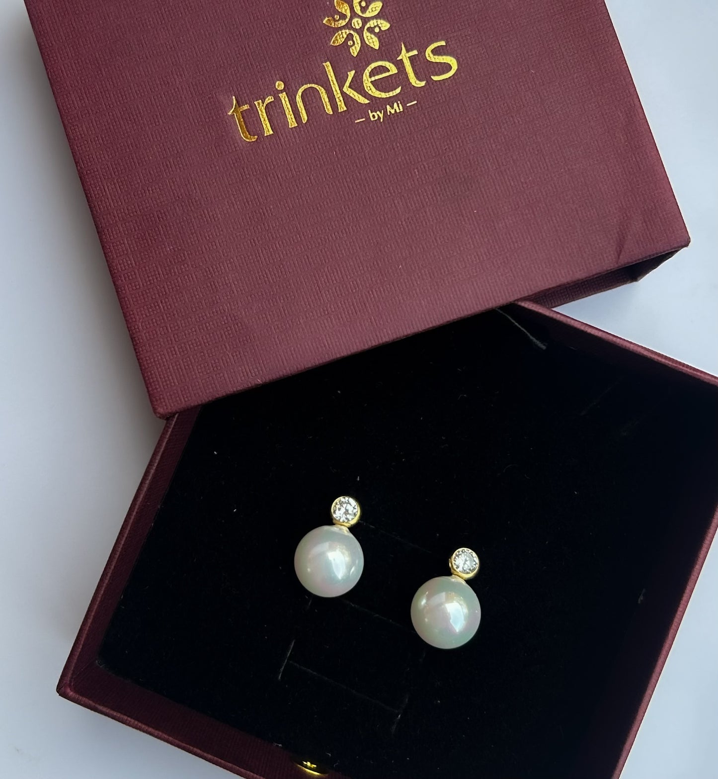 Pearl Essence Studs