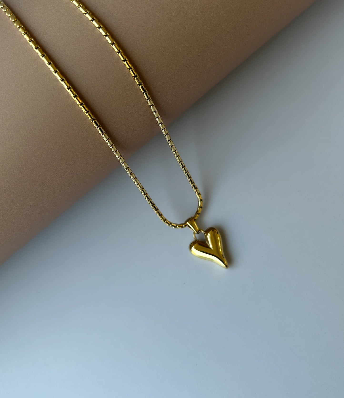 Peony Glow Necklace