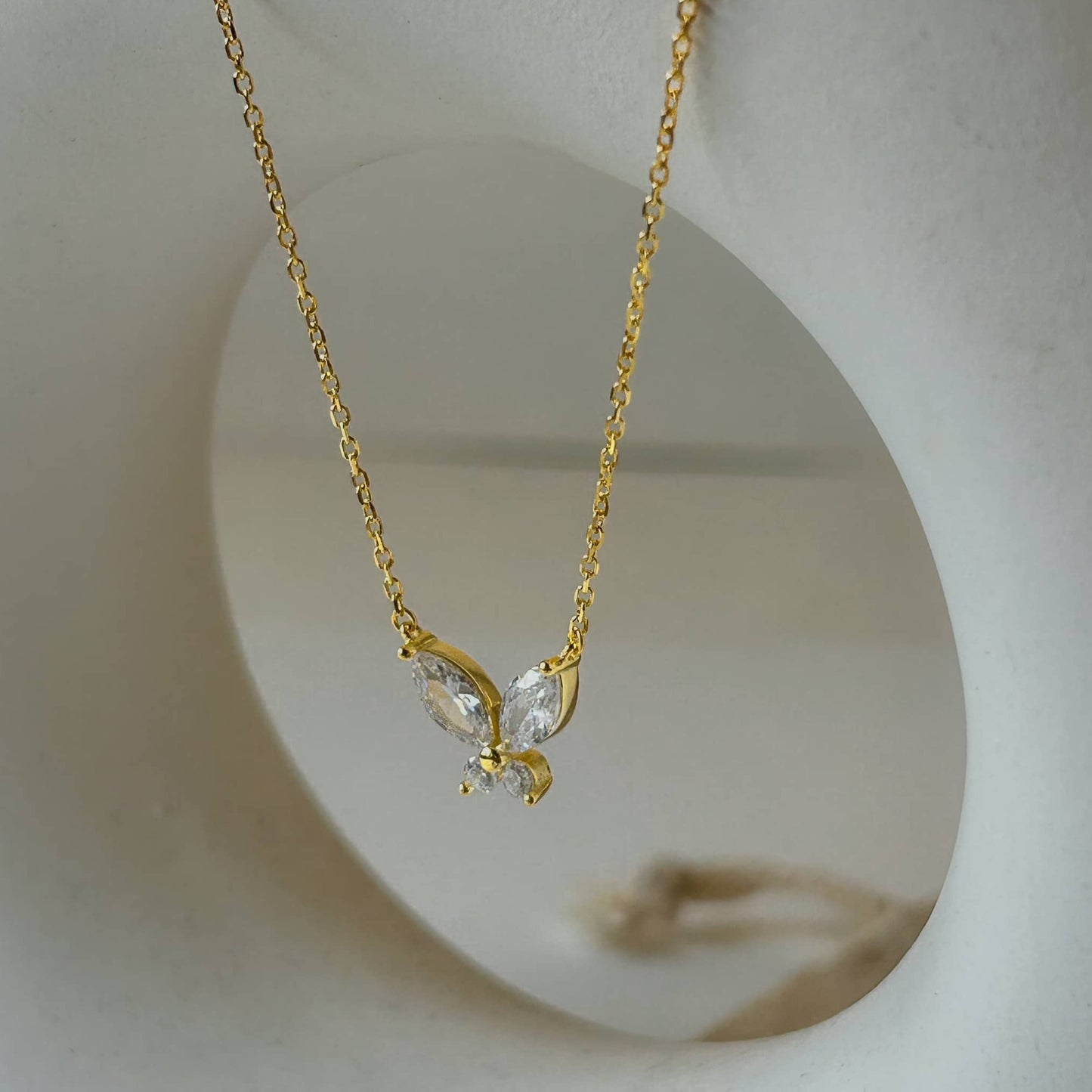 Vannie Necklace