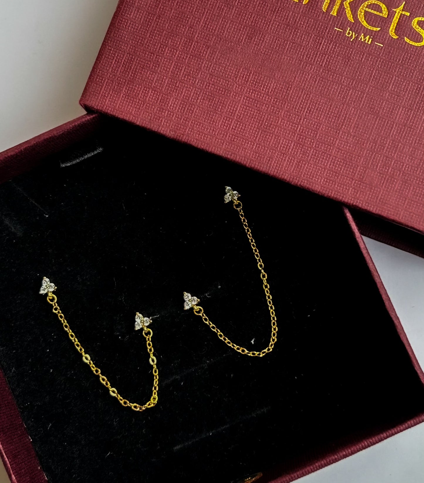 Daisy Chain Earrings (Pair)