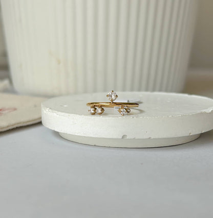 Tiara Ring