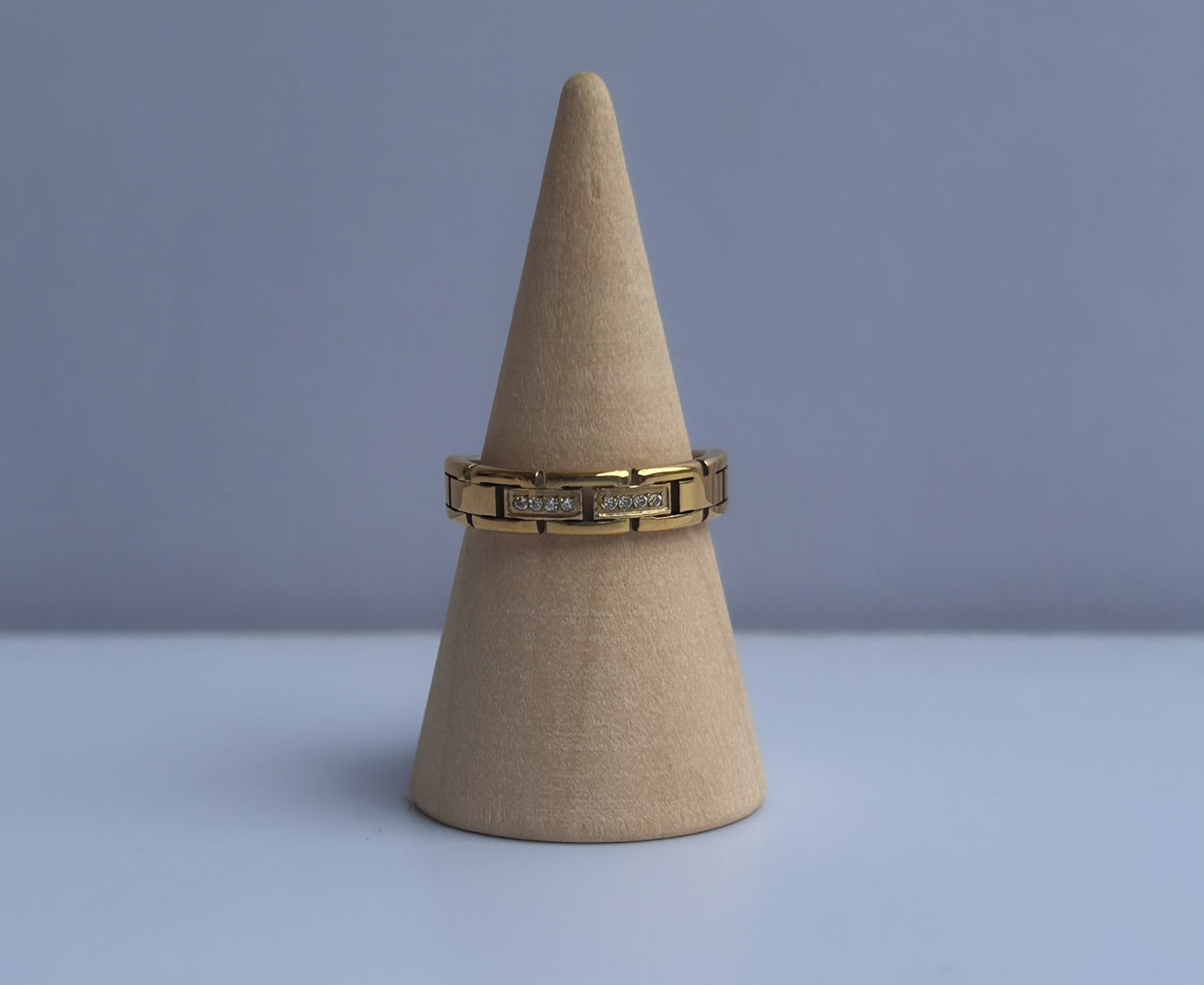 Classic Aura Ring