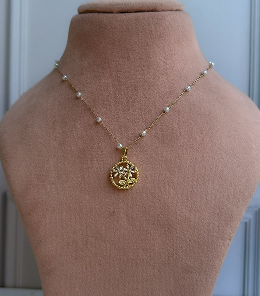 Daisy Dusk Necklace