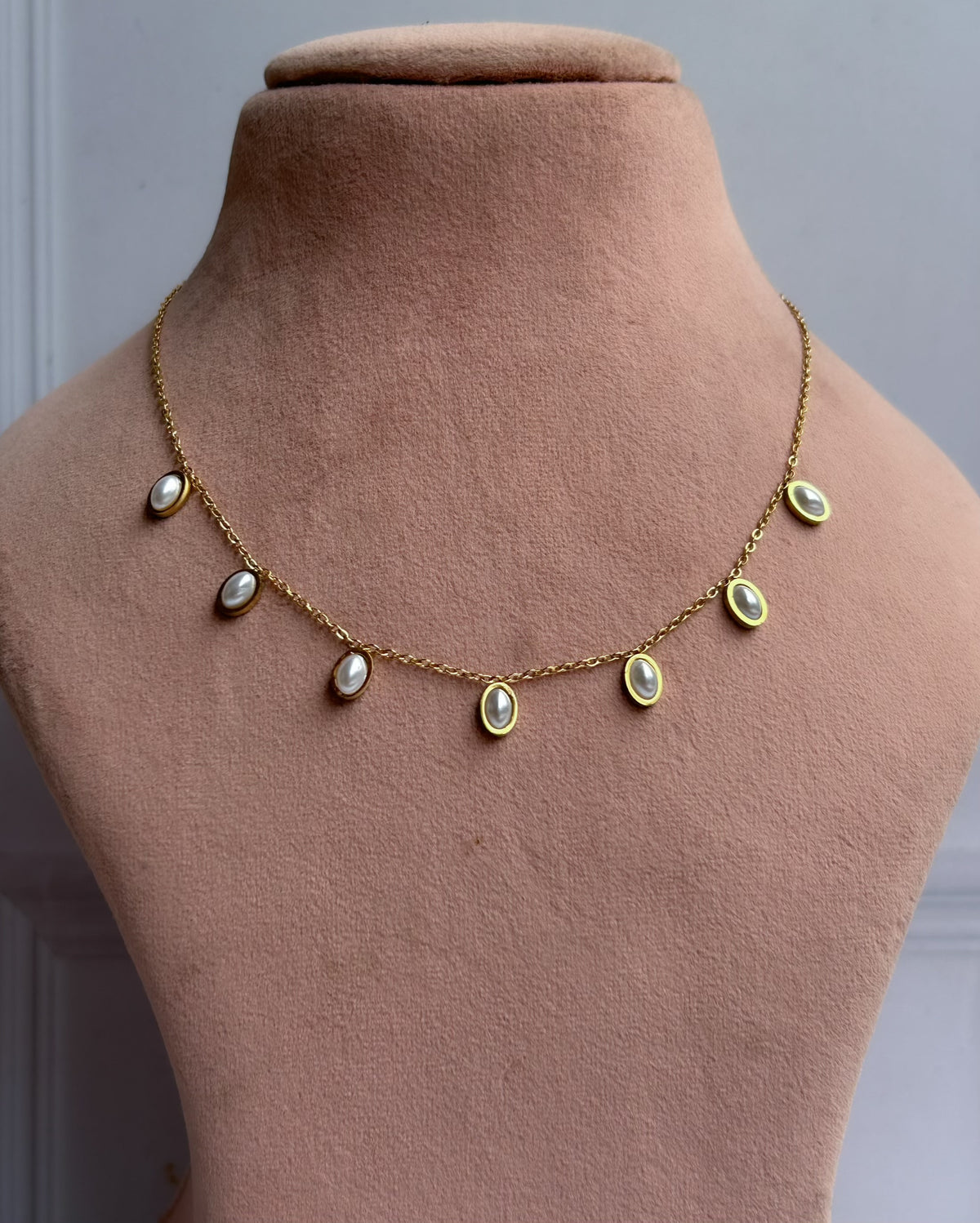 Pearl Drops Necklace