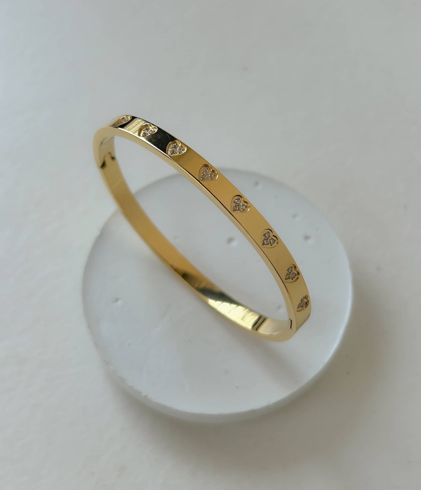 Amore Band