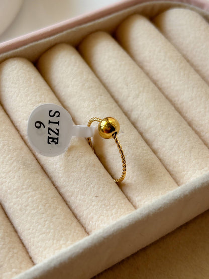 Ball Ring