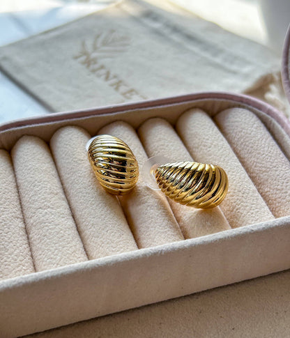 Cleo Studs