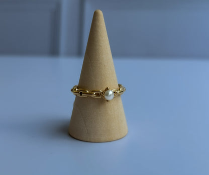 Pearla Ring