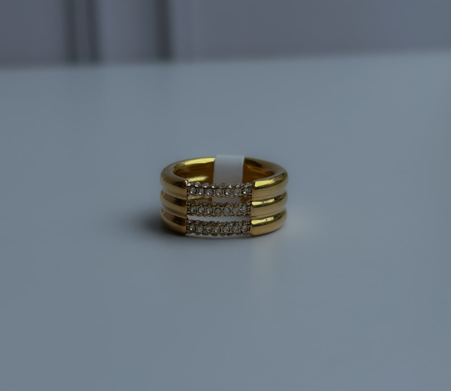 Divina Band Ring