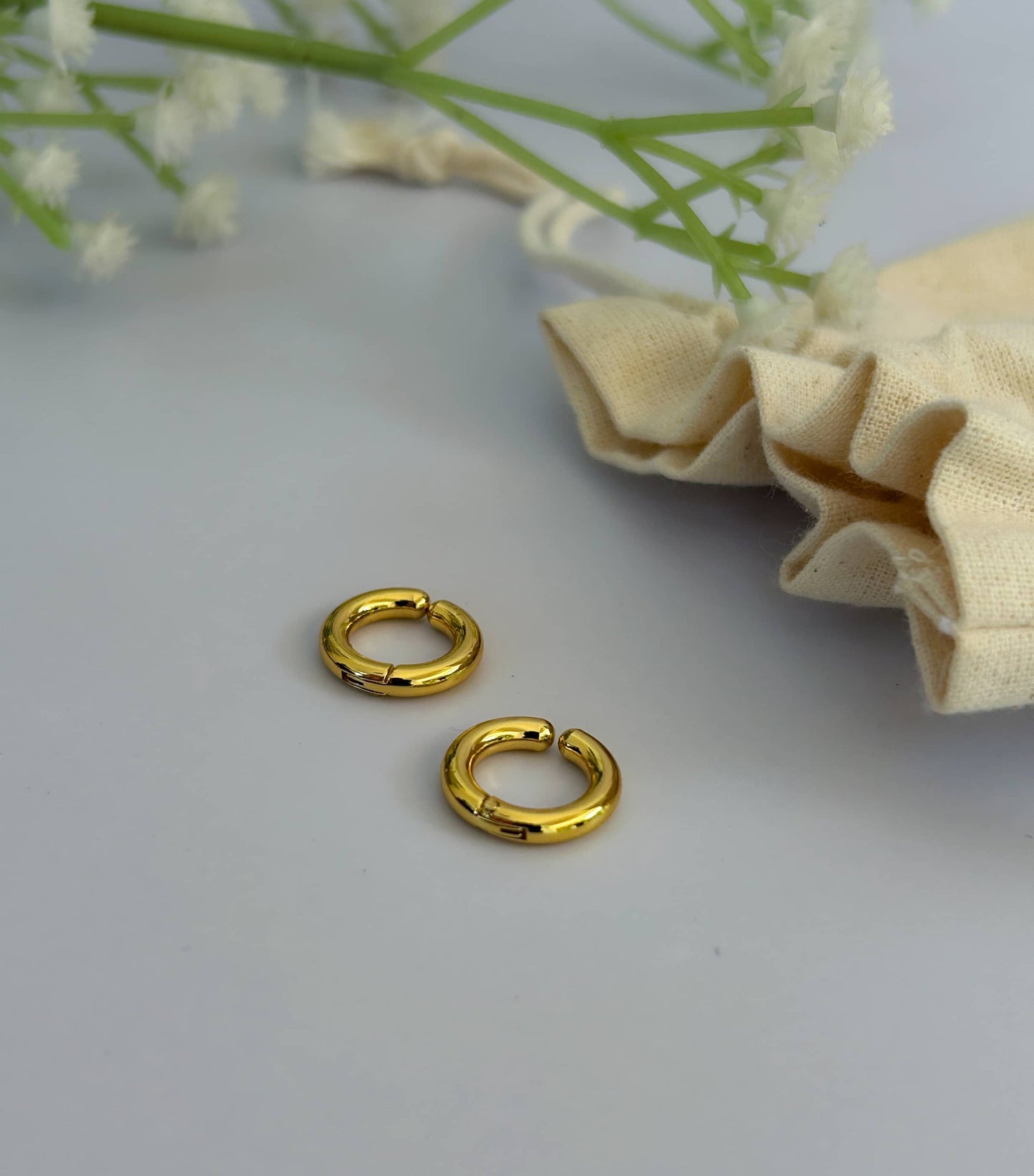 Golden Ear Cuffs( Magnetic Closure)