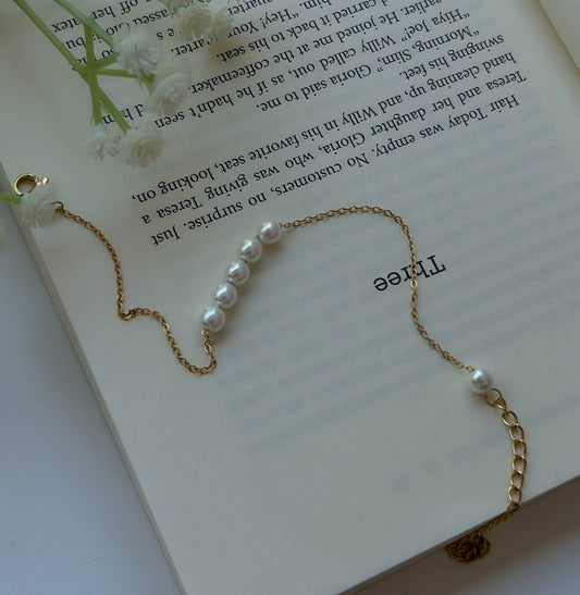 Ivory Bloom Bracelet