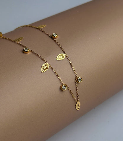 Petite Flora Necklace