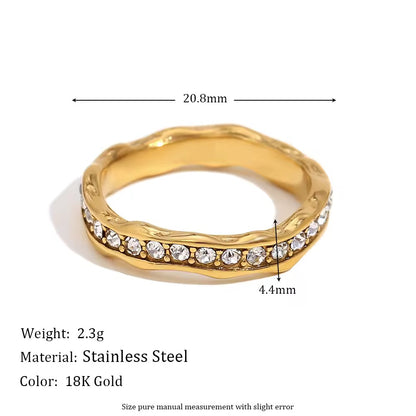 Linea Band Ring