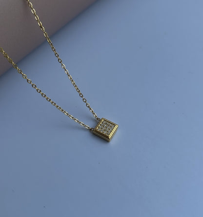 Aura Glow Necklace