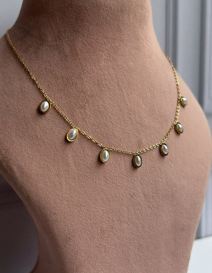 Pearl Drops Necklace