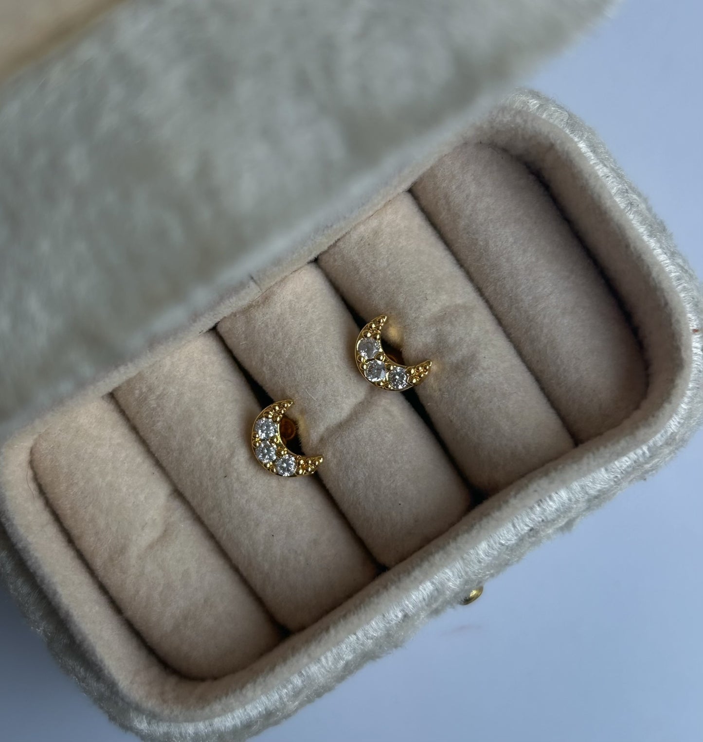 Dainty Dots Collection