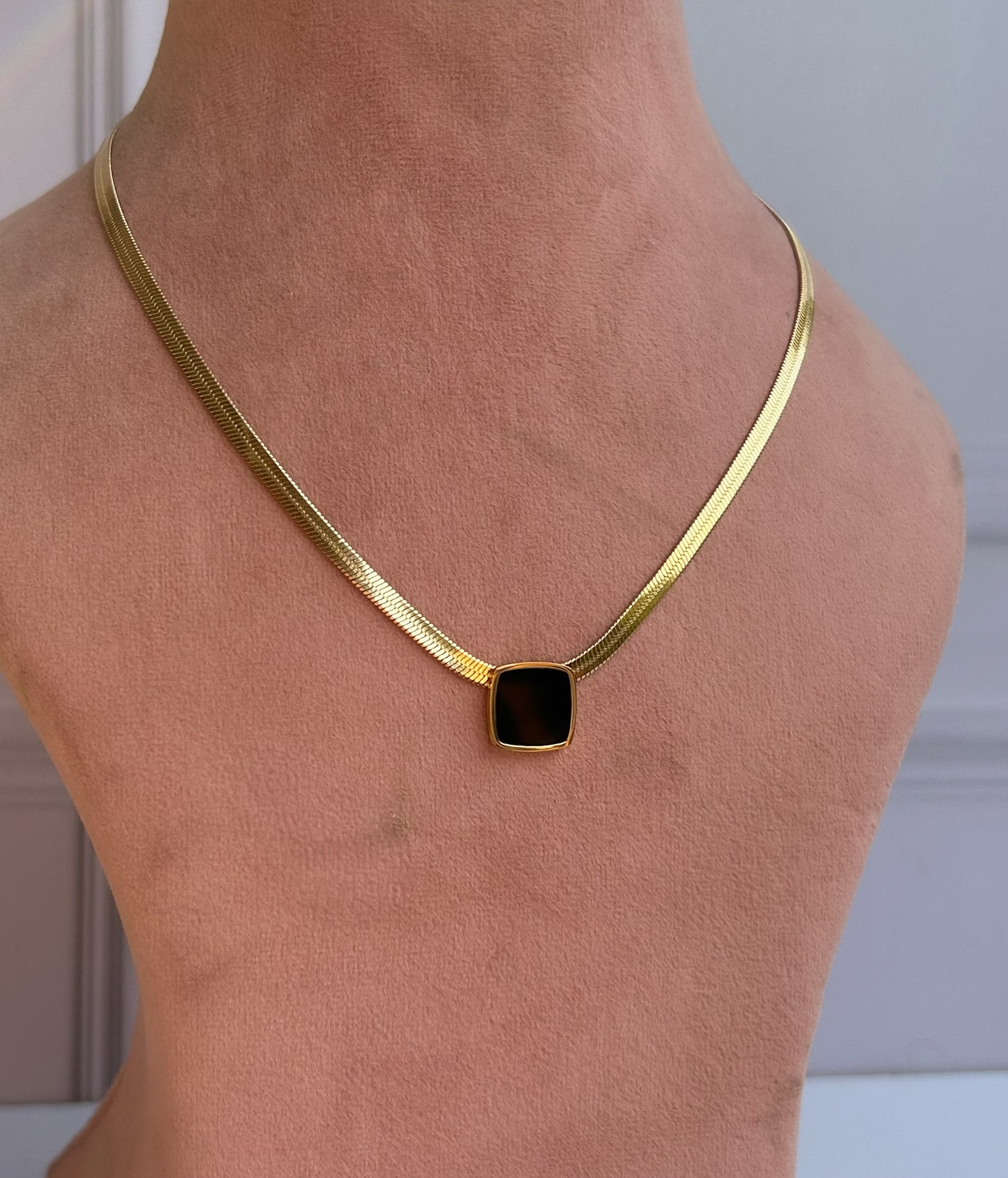Noir Charm Necklace