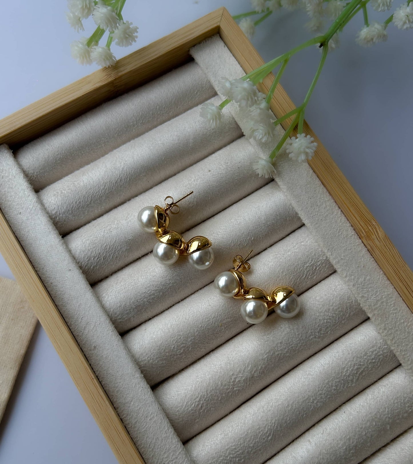 Breeze Studs