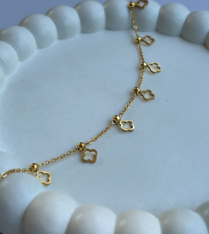 Clover Necklace