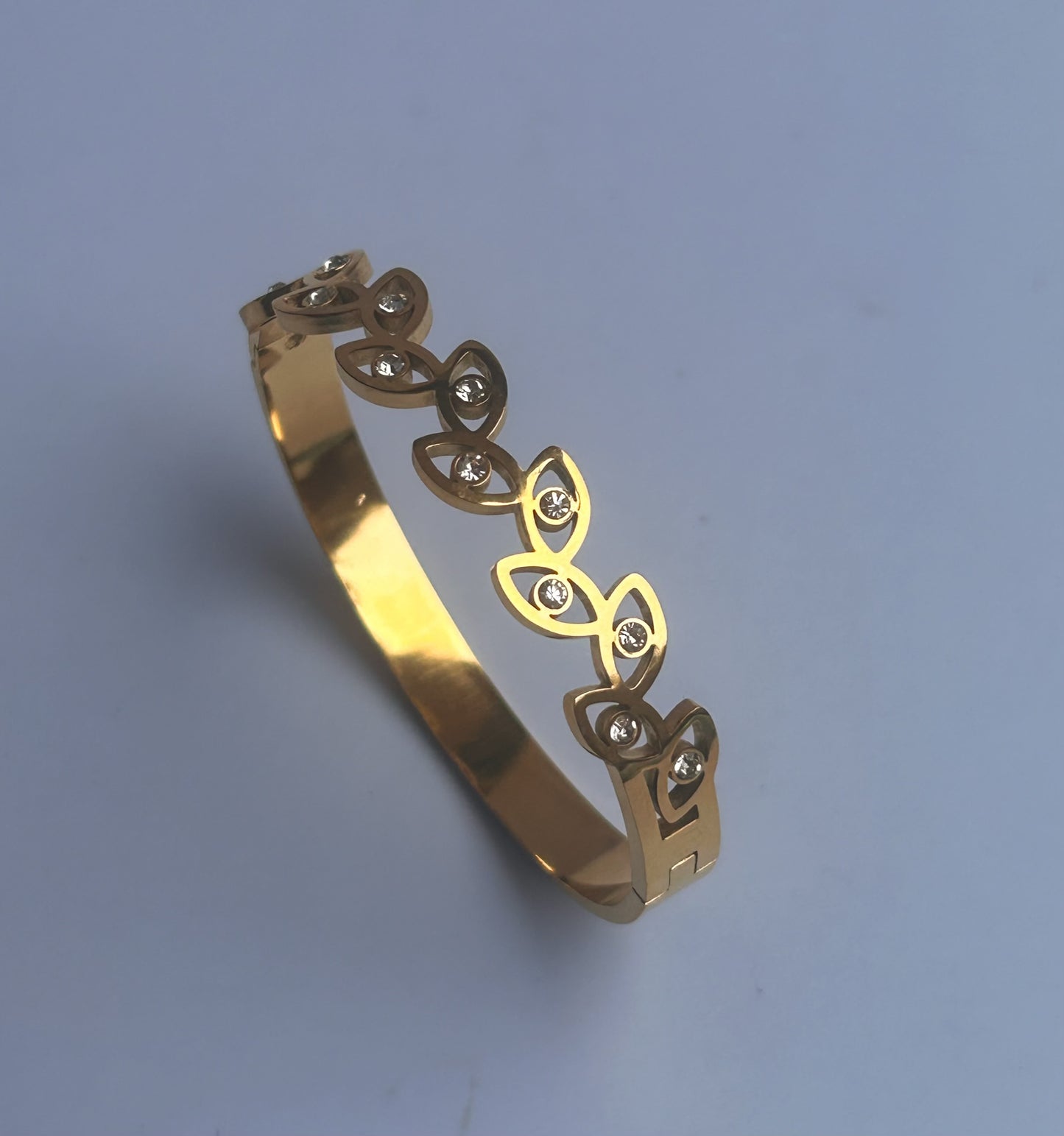 Amulet Band