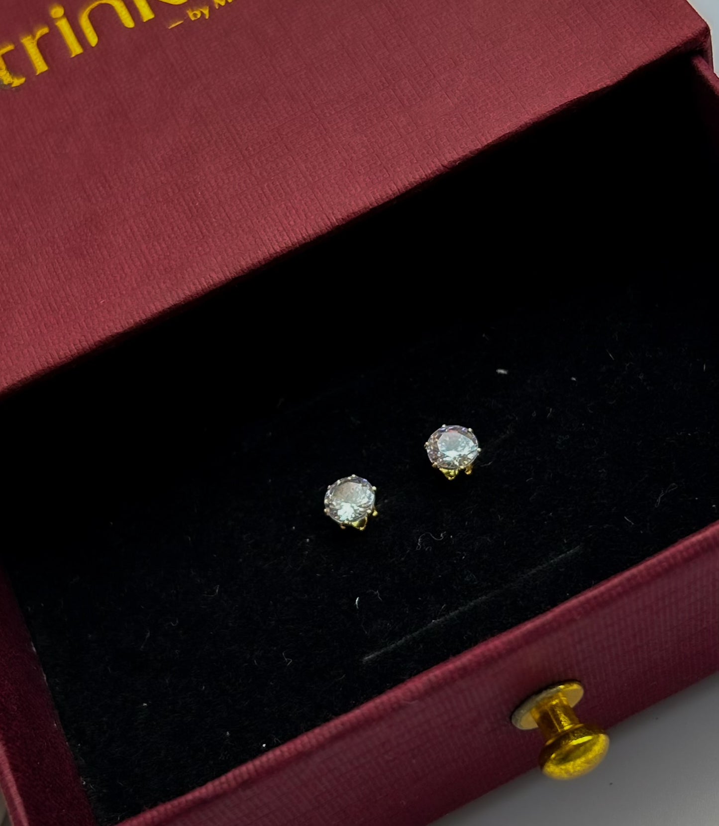 Dainty Dots Collection