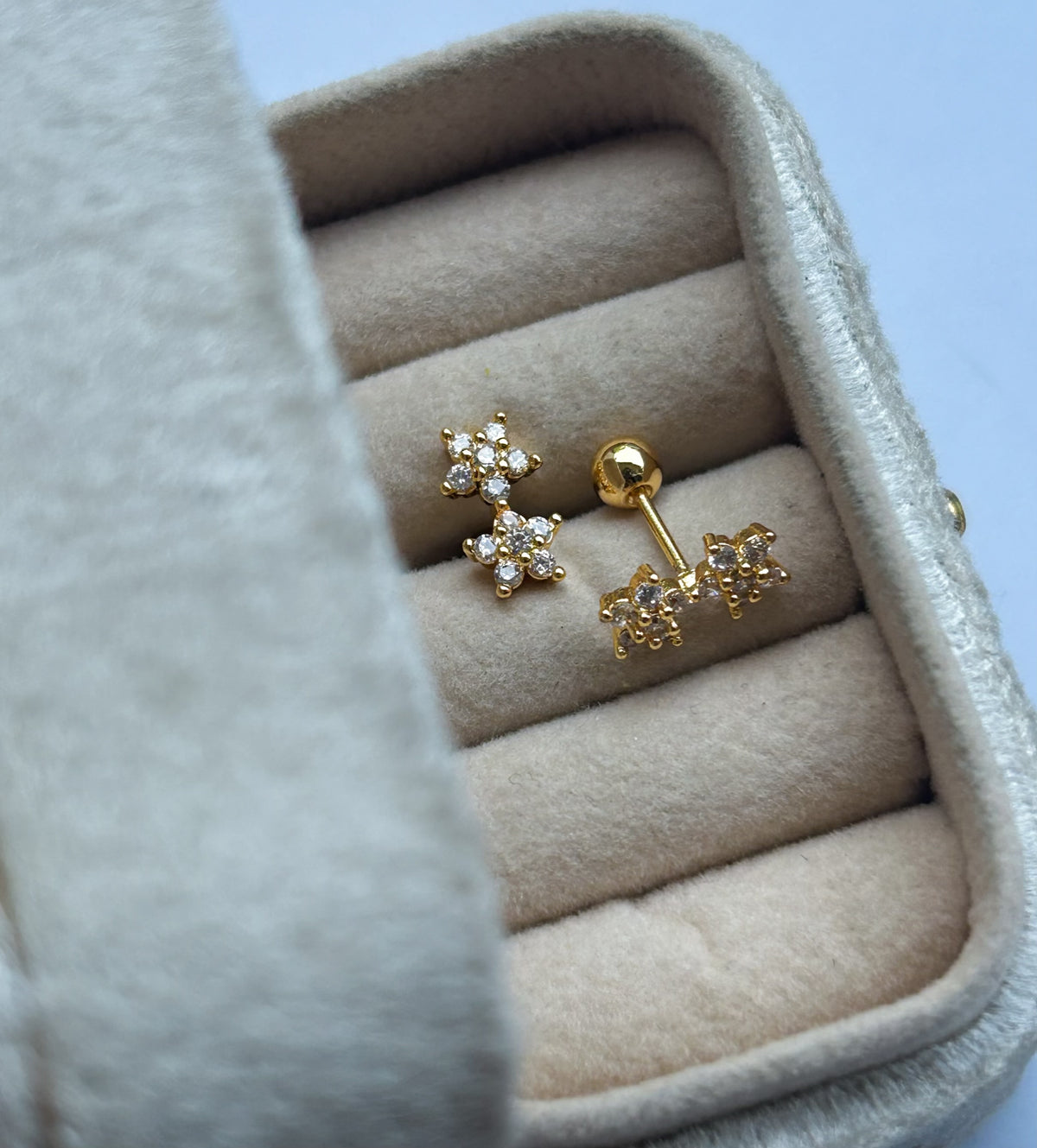 Dainty Dots Collection