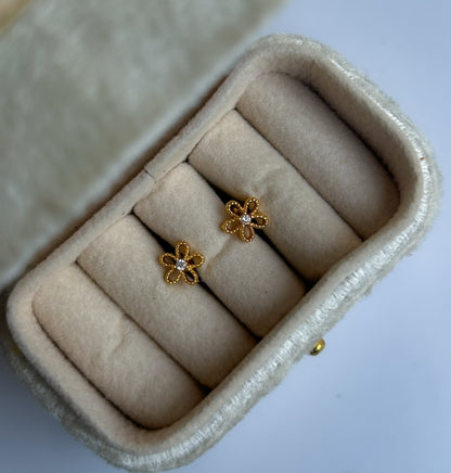 Dainty Dots Collection