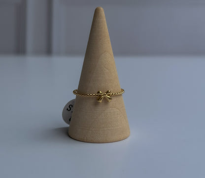 Tiny Bow Ring