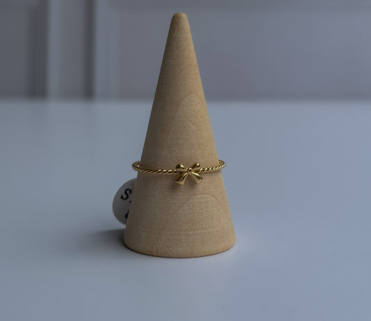 Tiny Bow Ring