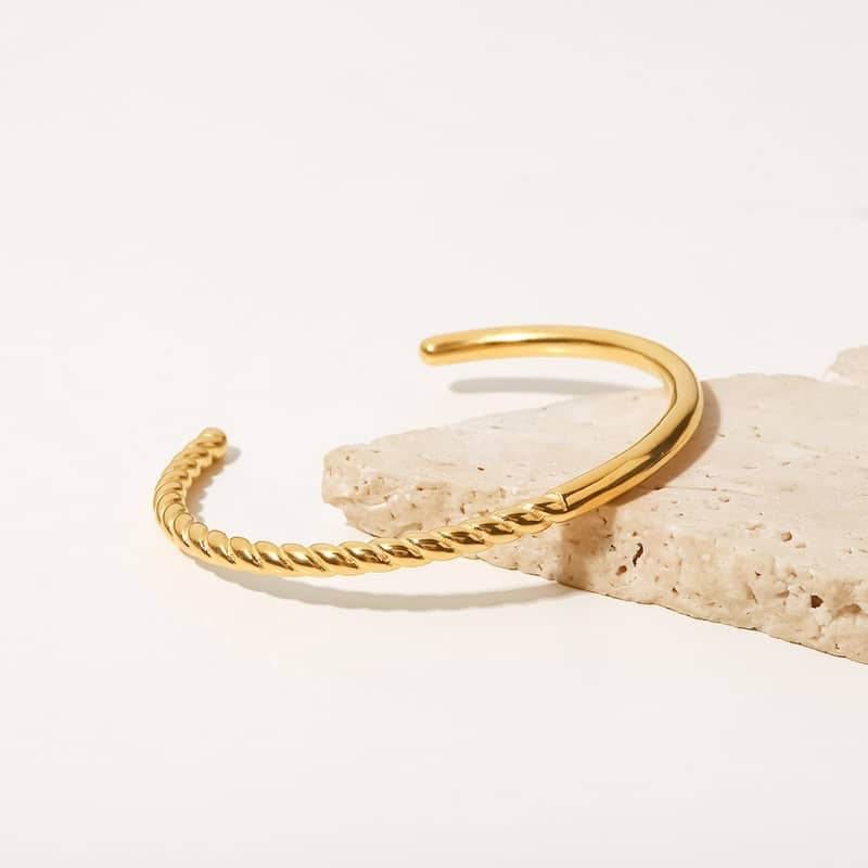 Fusion Twist Band