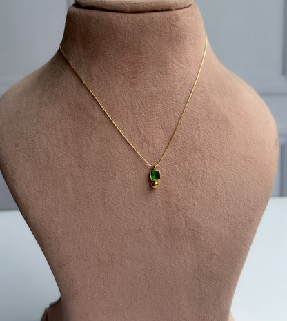 Elaria Necklace