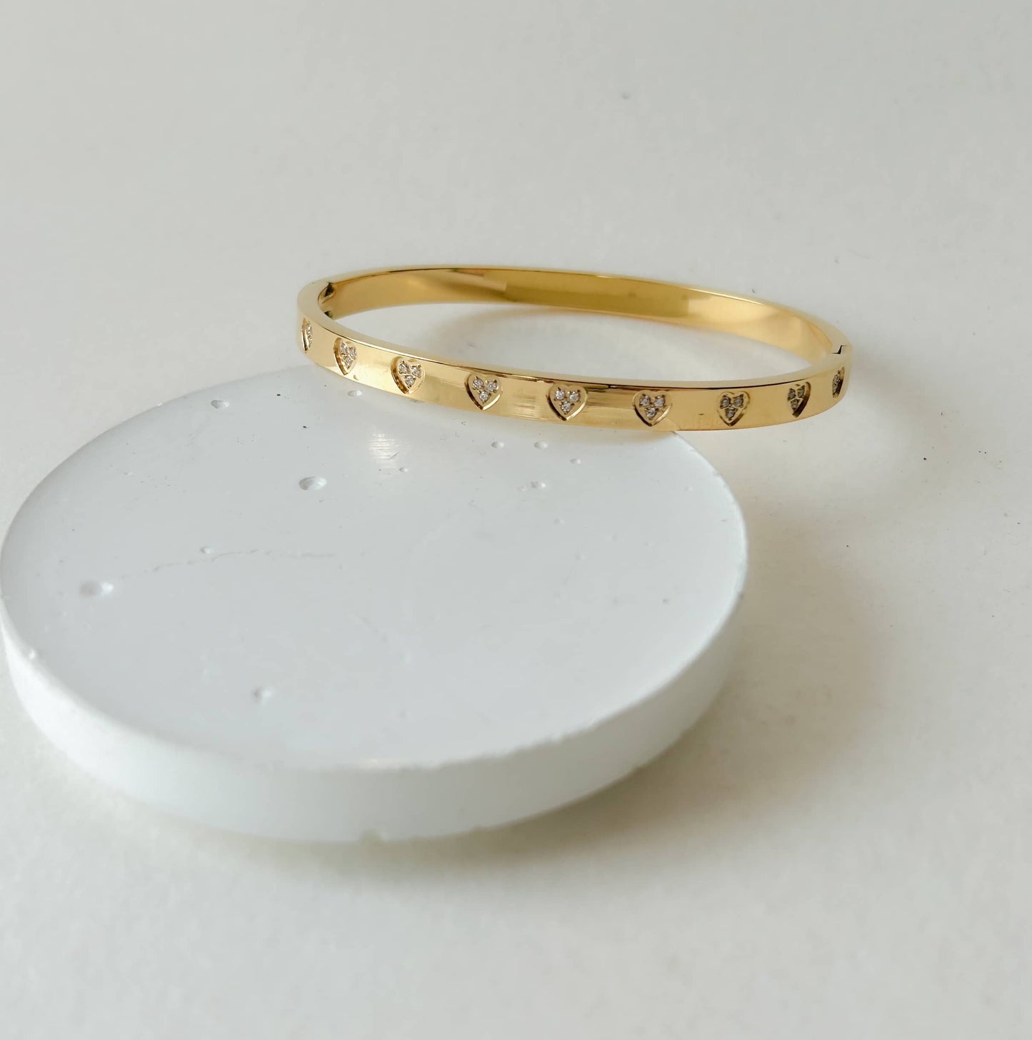 Amore Band