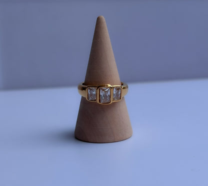 Lana Ring