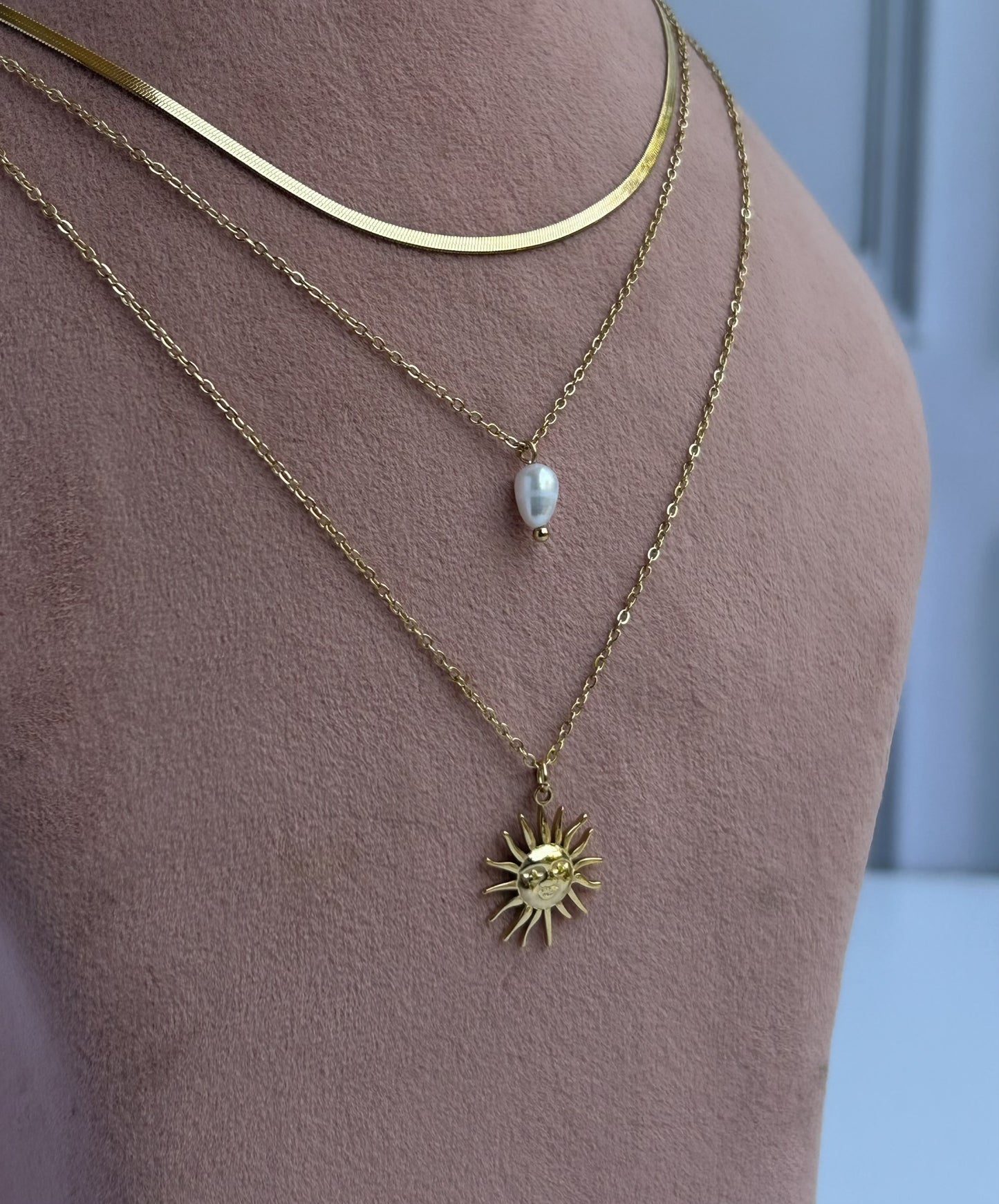 Solar Pearl Necklace