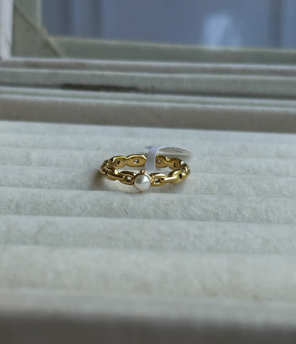 Pearla Ring