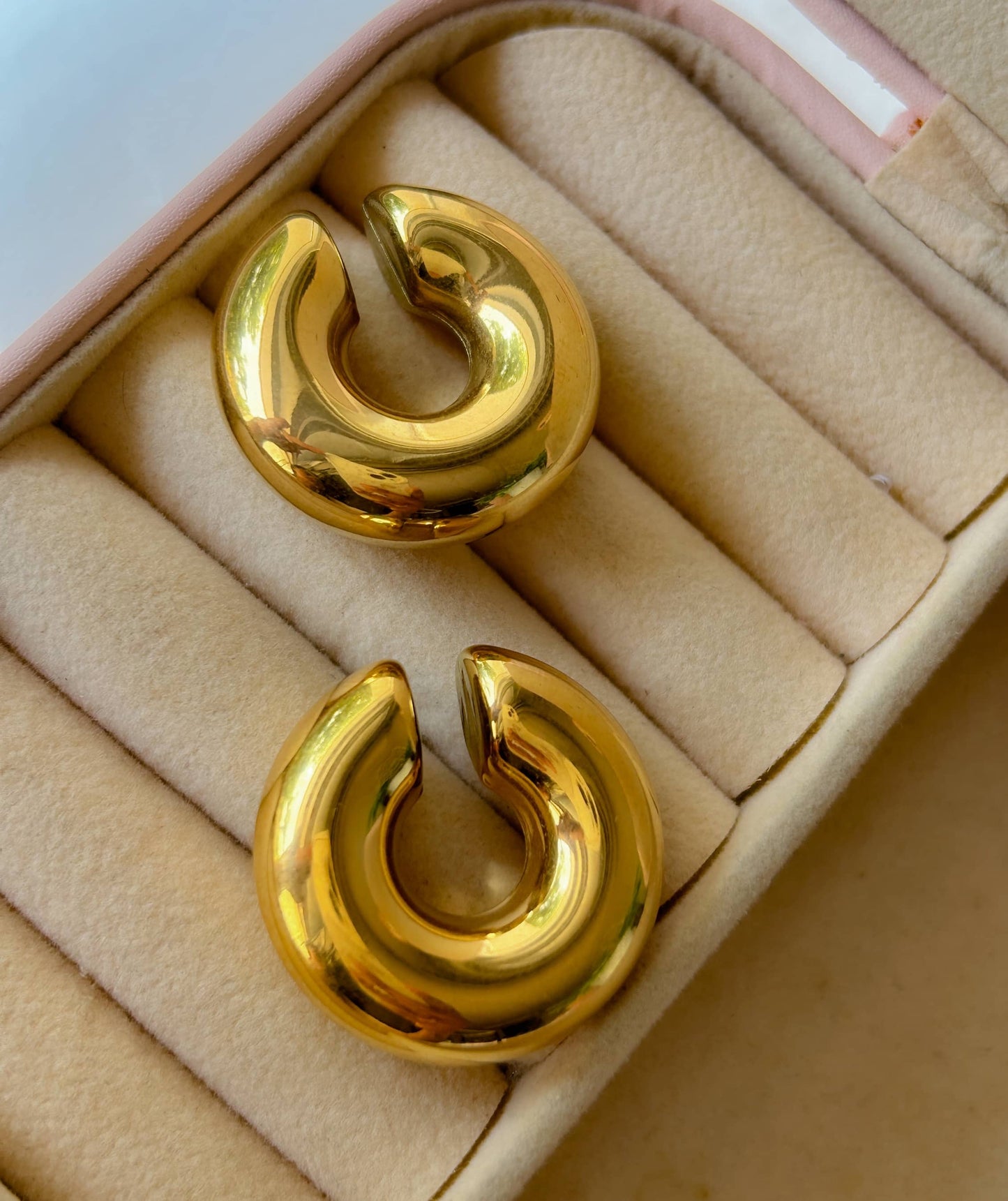 Bold Earcuffs