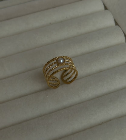 Clio Ring