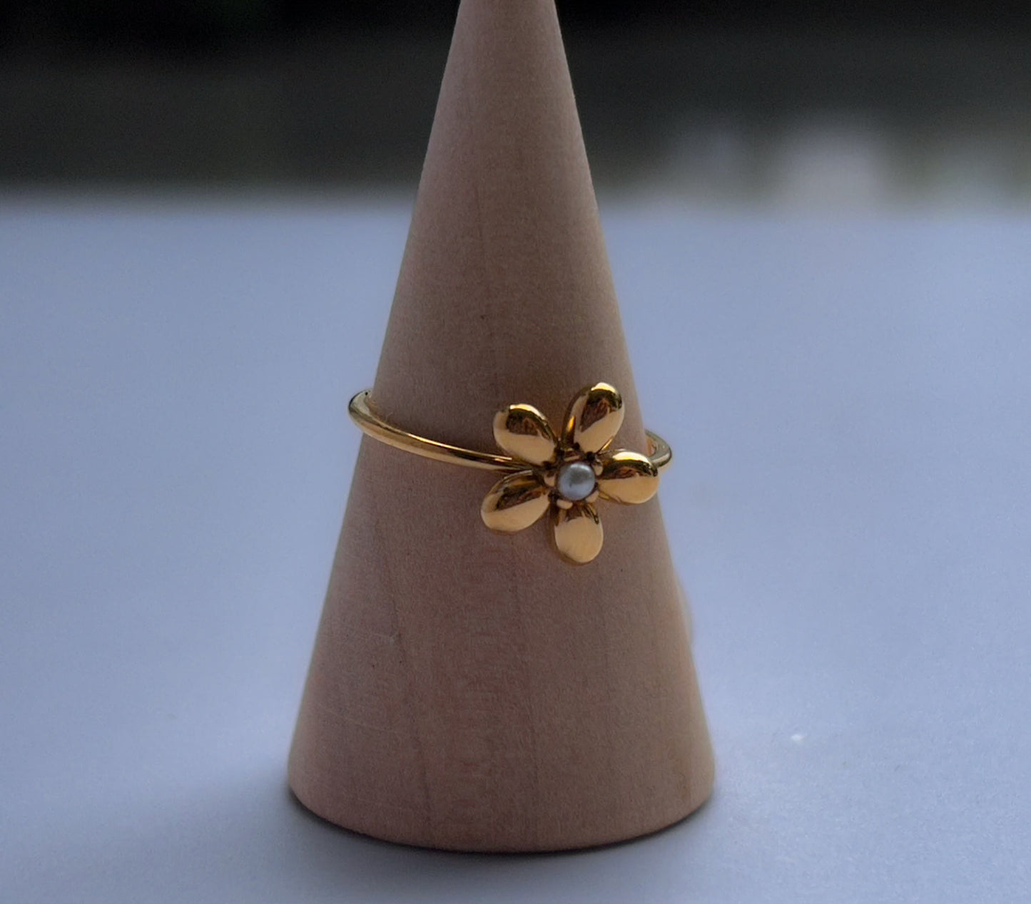 Golden Flora Ring