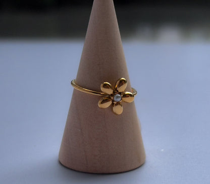 Golden Flora Ring