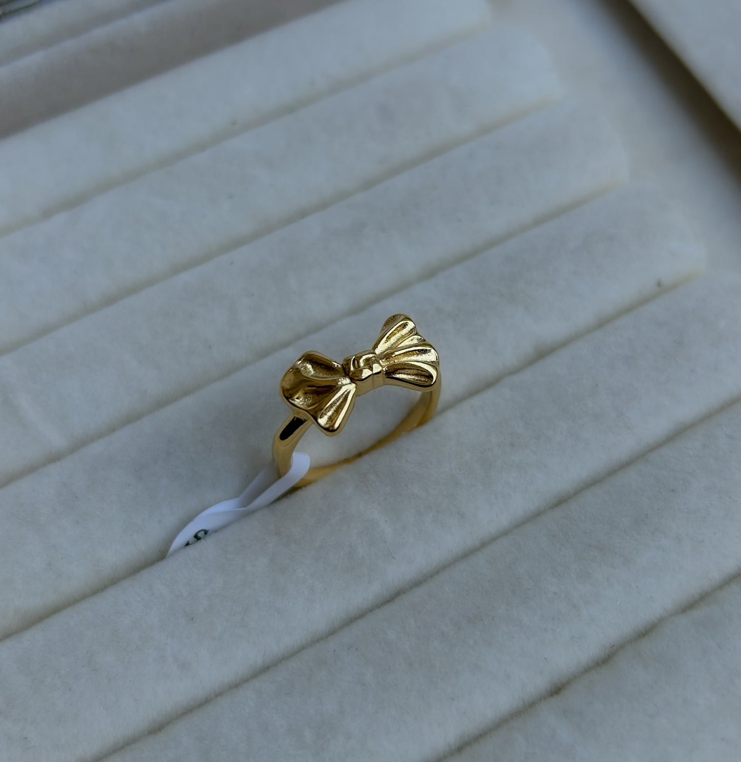 Bowtique Ring