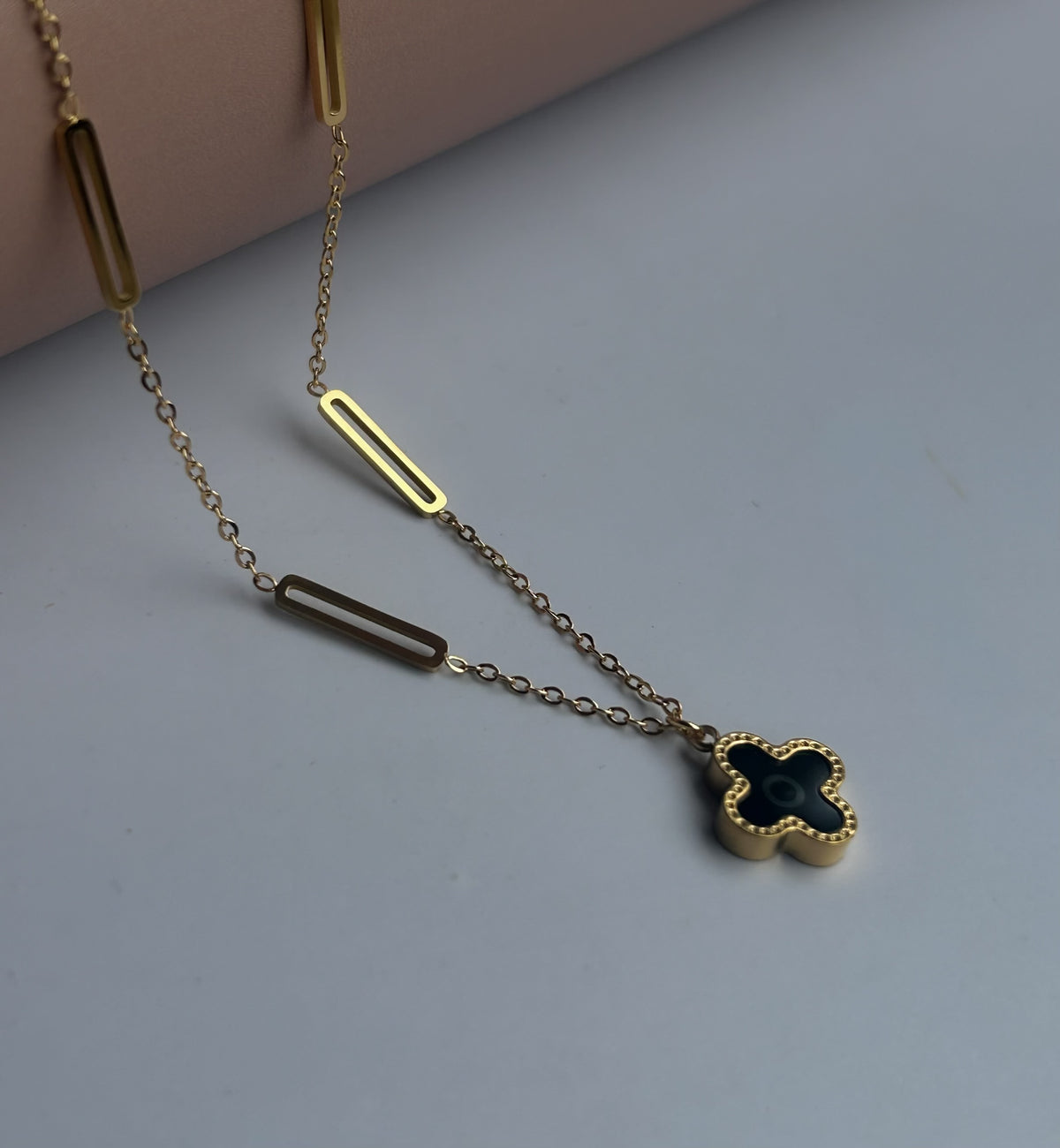 Clover Noir Necklace