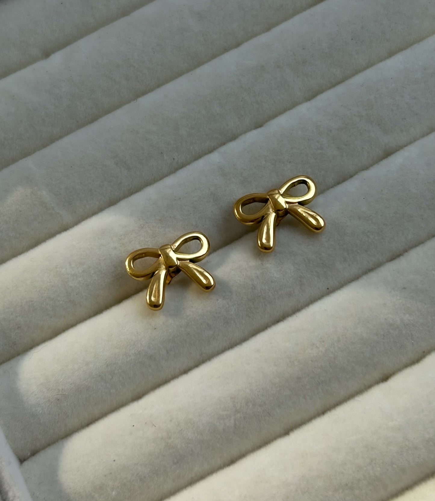 Loom Studs