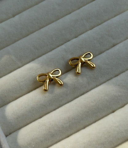 Loom Studs