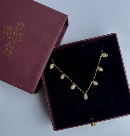 Pearl Drops Necklace
