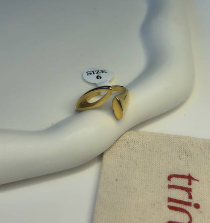 Leaflet Ring